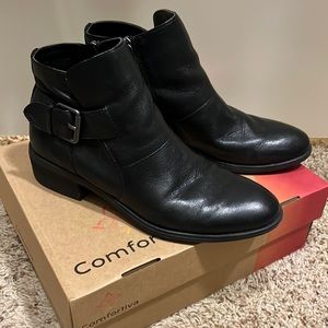 COMFORTIVA Cardee Bootie-Black-Size 9